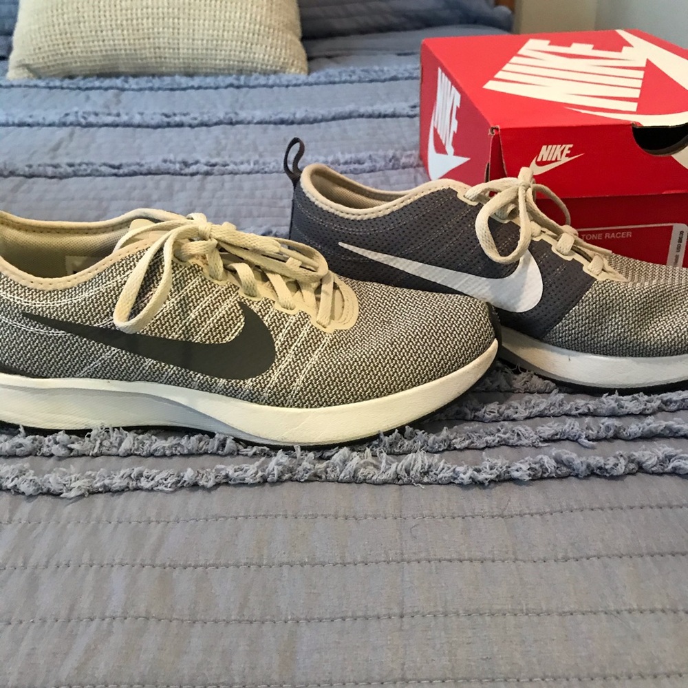 Nike lightweight tennis shoes, size 9